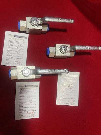 YJZQ-J10-06 PN31.5 内螺纹高压球阀 (2).jpg